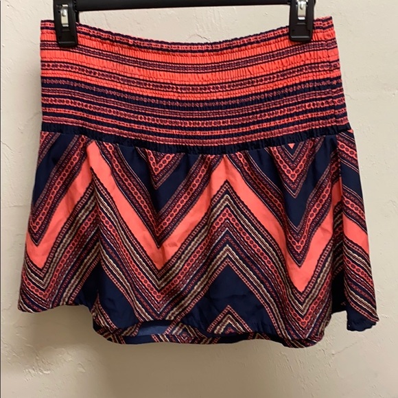 Express skirt- small - Picture 2 of 4